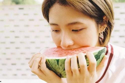 吃瓜群众的热点,揭秘吃瓜群众的热点追踪与热议现象