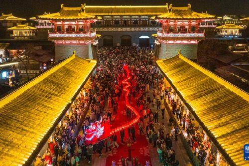 吃瓜热心的朝阳群众,吃瓜热心，助力社会和谐