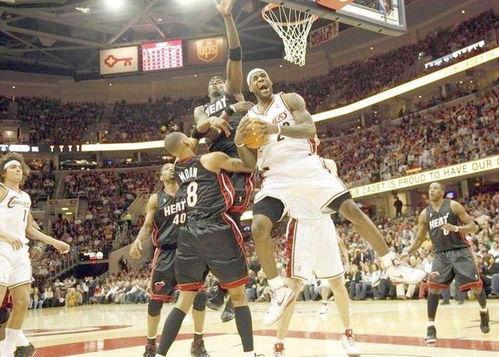 篮球比赛吃瓜群众是谁